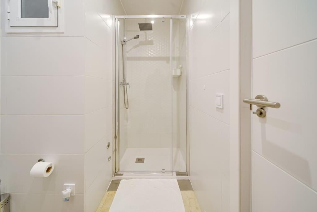 Encantador Con Patio Apartamento